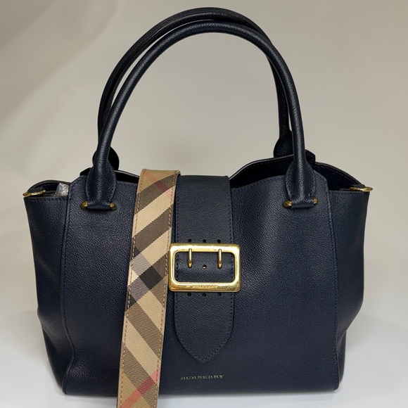 BURBERRY Blue Grained Leather Medium Buckle Tote Bag - Picture 3 of 16